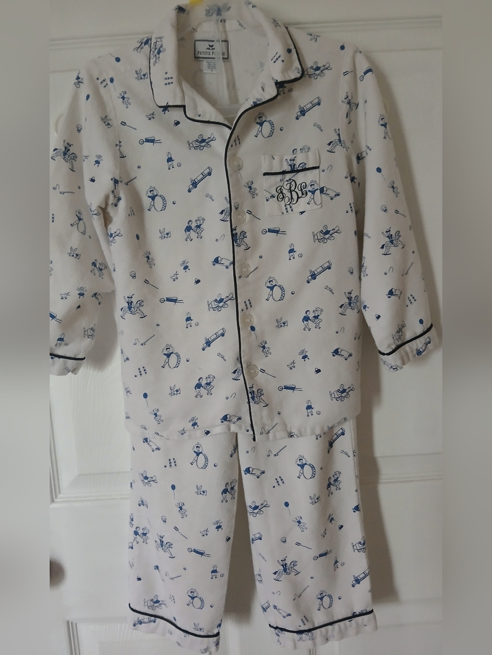 Petite Plume Kids Twill Pajama Set 100% cotton in the Antique Toys print size 6